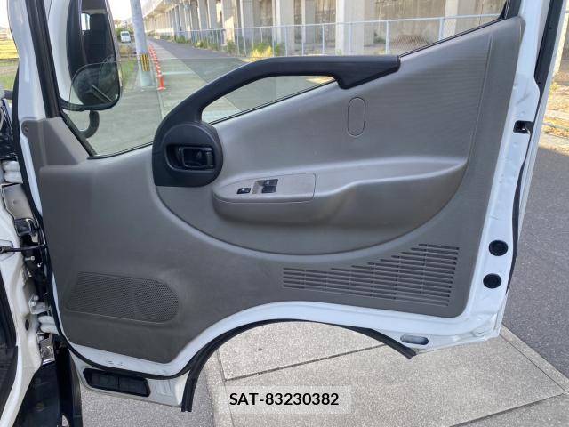 MITSUBISHI FUSO CANTER GUTS 2015-11 7822996-12