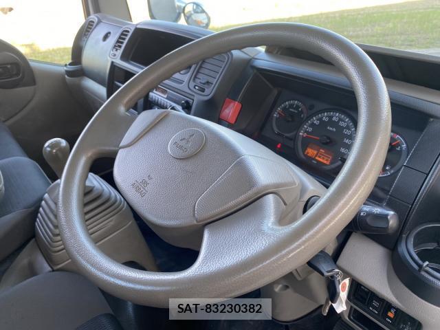 MITSUBISHI FUSO CANTER GUTS 2015-11 7822996-13