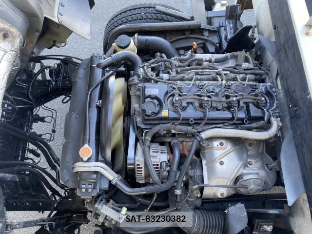MITSUBISHI FUSO CANTER GUTS 2015-11 7822996-3