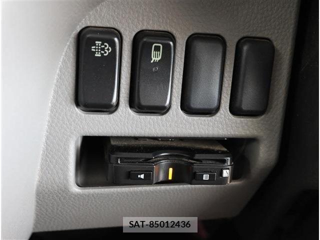 MITSUBISHI FUSO CANTER 2018-02 7811861-10