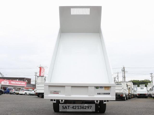 MITSUBISHI FUSO CANTER 2014-01 7812415-19