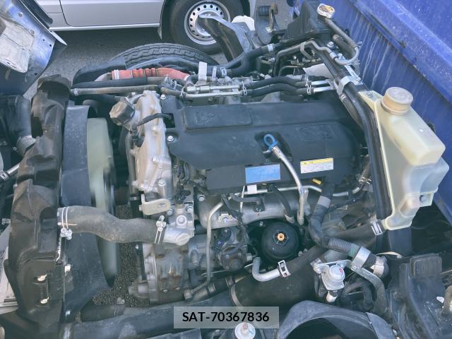 MITSUBISHI FUSO CANTER 2019-08 7812763-7