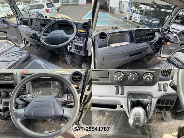MITSUBISHI FUSO CANTER 2015-07 7812771-2