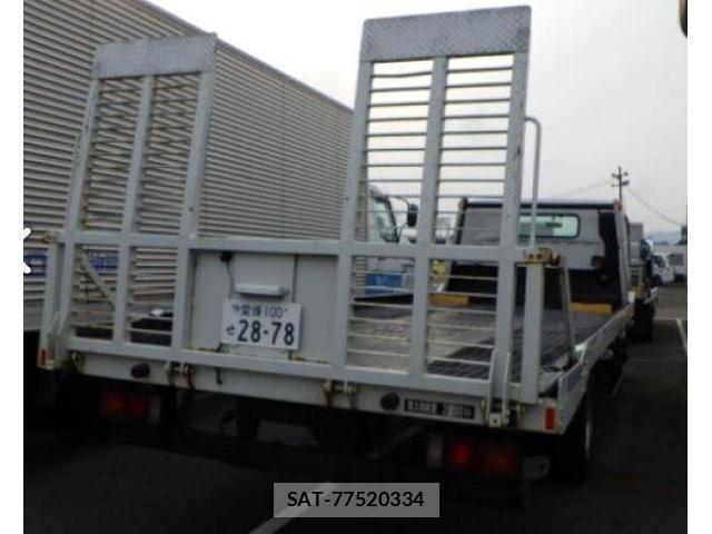 MITSUBISHI FUSO CANTER 2011-09 7813963-4