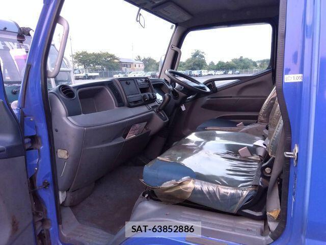 MITSUBISHI FUSO CANTER 2011-07 7814013-5