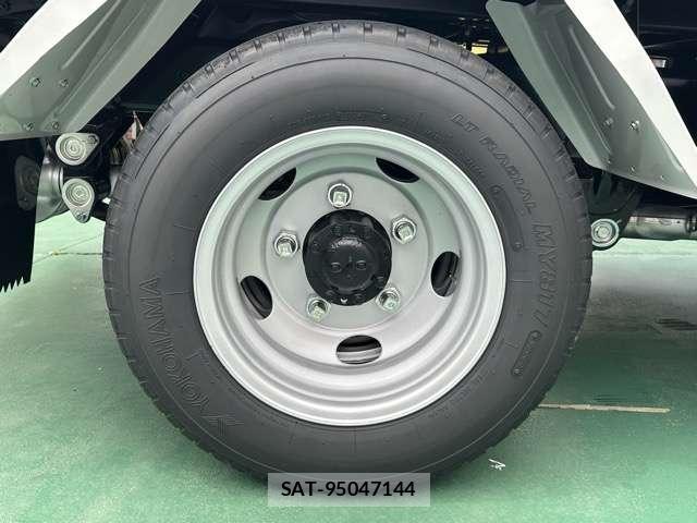 MITSUBISHI FUSO CANTER 2025-12 7814152-9