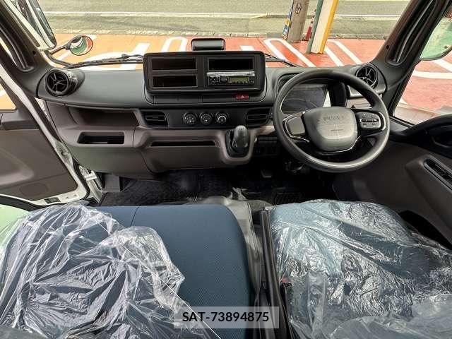 MITSUBISHI FUSO CANTER 2024-12 7814158-2