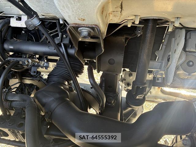 MITSUBISHI FUSO CANTER 2015-10 7816811-16