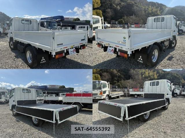 MITSUBISHI FUSO CANTER 2015-10 7816811-4
