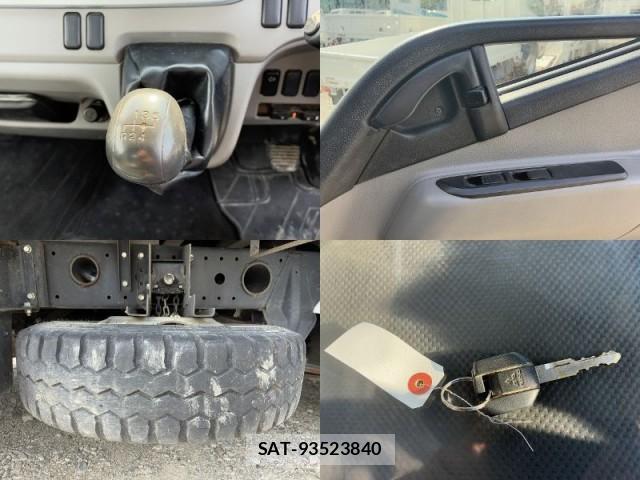 MITSUBISHI FUSO CANTER 2017-09 7816843-9