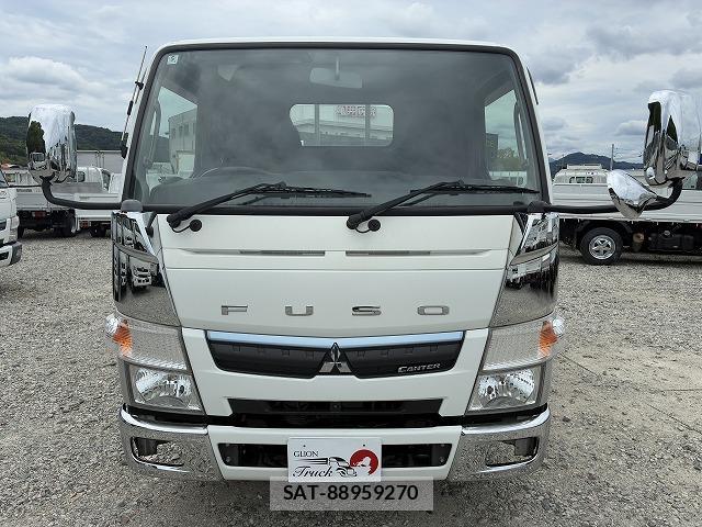 MITSUBISHI FUSO CANTER 2017-02 7816846-1