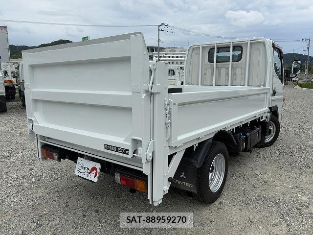 MITSUBISHI FUSO CANTER 2017-02 7816846-6
