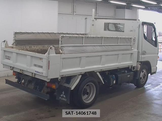 MITSUBISHI FUSO CANTER 2020-05 7817265-1