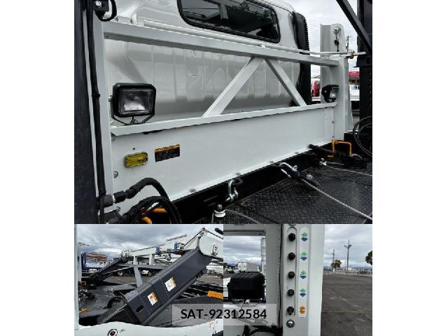 MITSUBISHI FUSO CANTER 2023-02 7817384-12