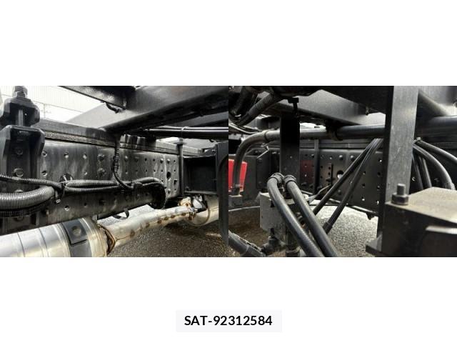 MITSUBISHI FUSO CANTER 2023-02 7817384-13