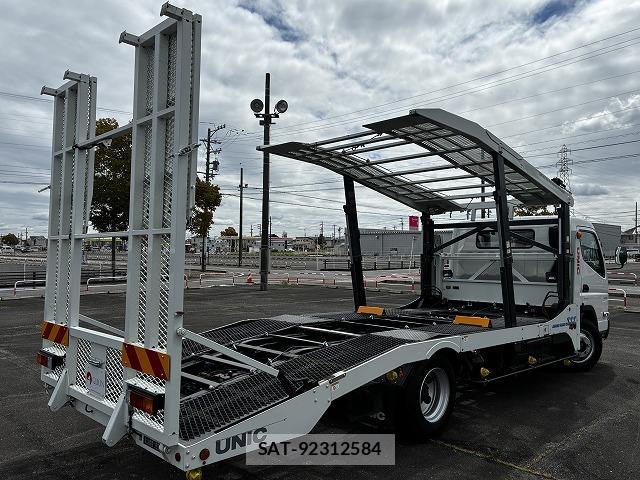 MITSUBISHI FUSO CANTER 2023-02 7817384-5