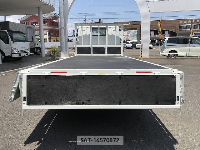 MITSUBISHI FUSO CANTER 2017-09 7817407-8