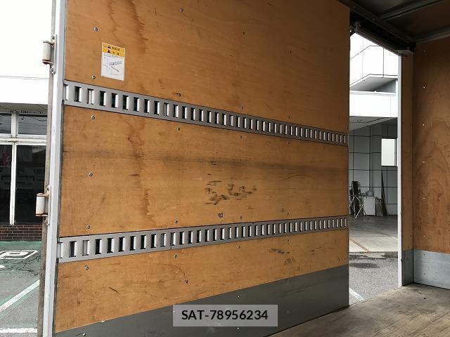 MITSUBISHI FUSO CANTER 2019-07 7817433-5