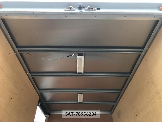 MITSUBISHI FUSO CANTER 2019-07 7817433-6