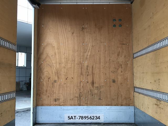 MITSUBISHI FUSO CANTER 2019-07 7817433-8