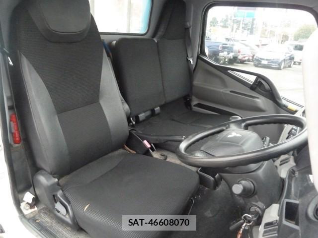 MITSUBISHI FUSO CANTER 2017-11 7817535-12