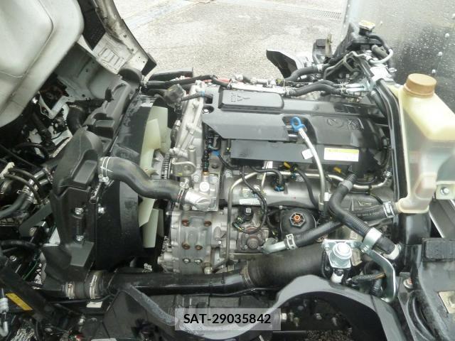 MITSUBISHI FUSO CANTER 2022 7817550-7