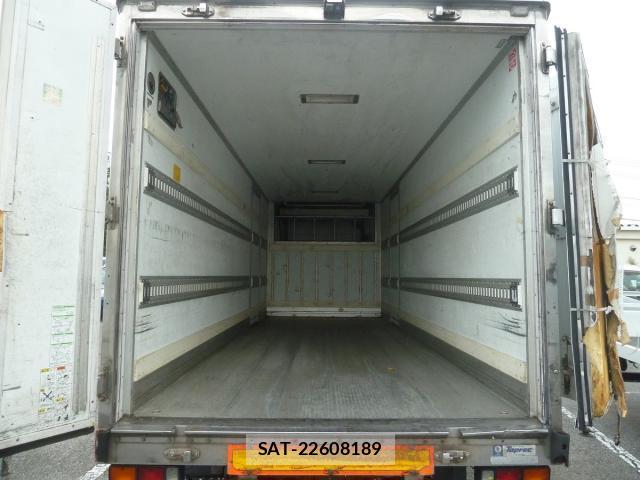 MITSUBISHI FUSO CANTER 2006-07 7817553-8