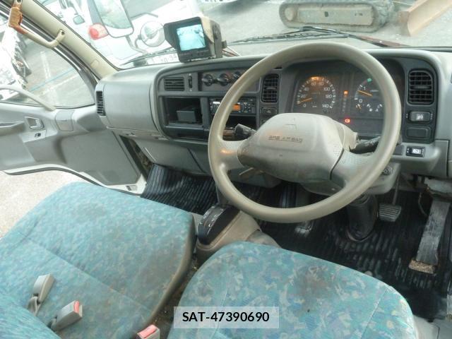 MITSUBISHI FUSO CANTER 2001-12 7817569-2