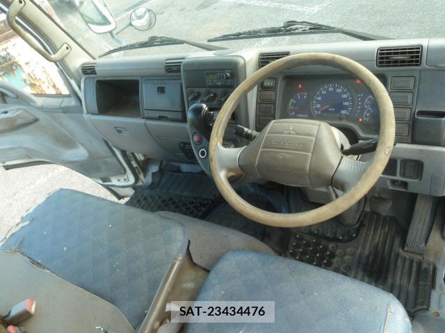 MITSUBISHI FUSO CANTER 2005-01 7817570-2