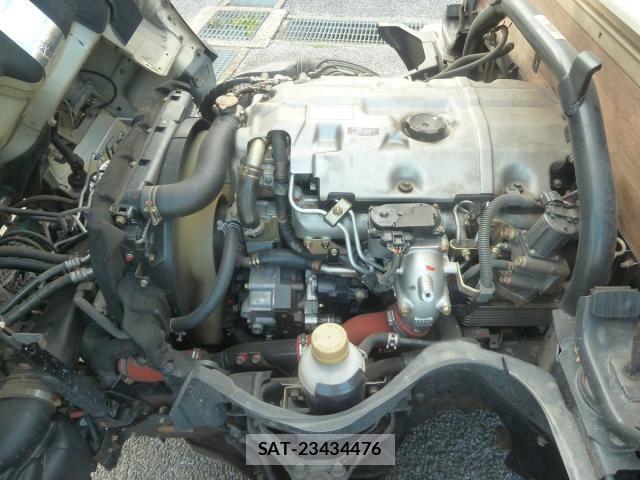 MITSUBISHI FUSO CANTER 2005-01 7817570-6