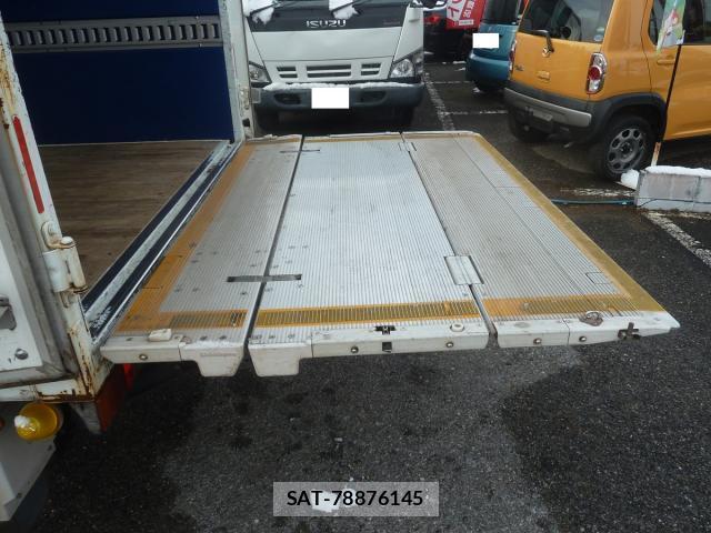 MITSUBISHI FUSO CANTER 2016-01 7817577-16