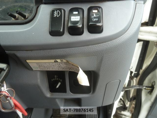 MITSUBISHI FUSO CANTER 2016-01 7817577-19