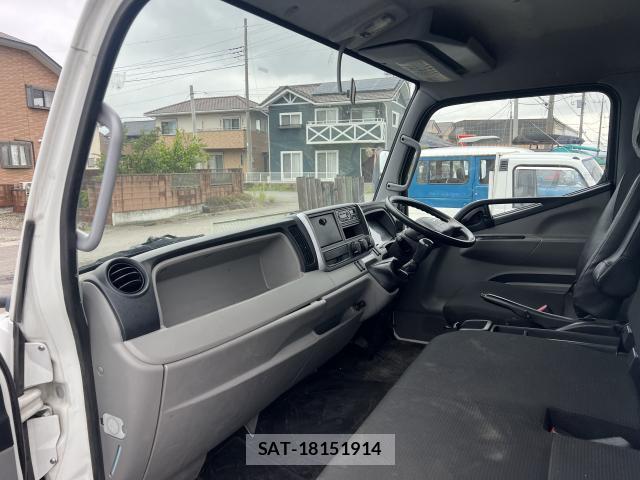 MITSUBISHI FUSO CANTER 2017-06 7817600-13