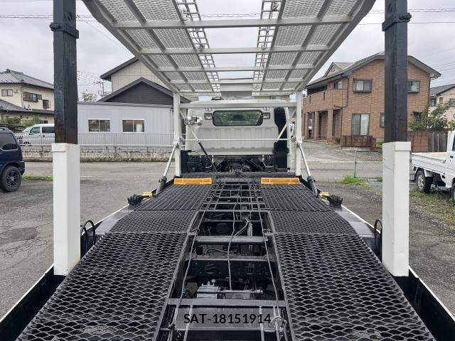 MITSUBISHI FUSO CANTER 2017-06 7817600-3