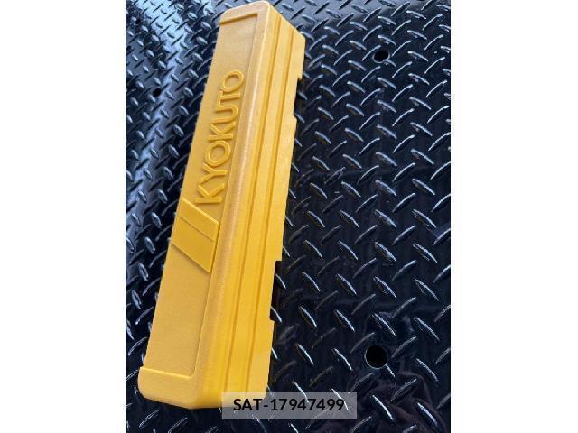 MITSUBISHI FUSO CANTER 2024-10 7817794-11