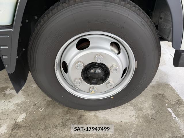 MITSUBISHI FUSO CANTER 2024-10 7817794-12