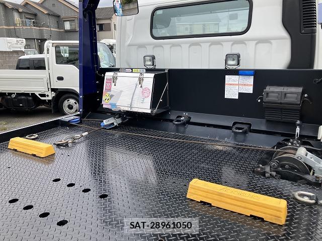 MITSUBISHI FUSO CANTER 2022-12 7817893-18