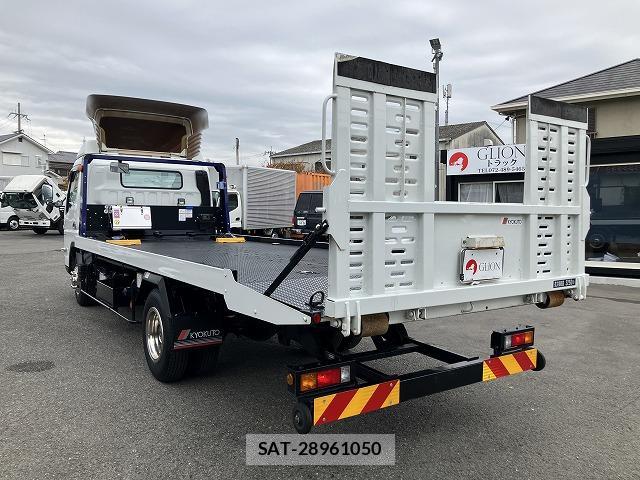MITSUBISHI FUSO CANTER 2022-12 7817893-5
