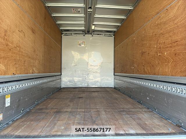 MITSUBISHI FUSO CANTER 2016-05 7817910-11