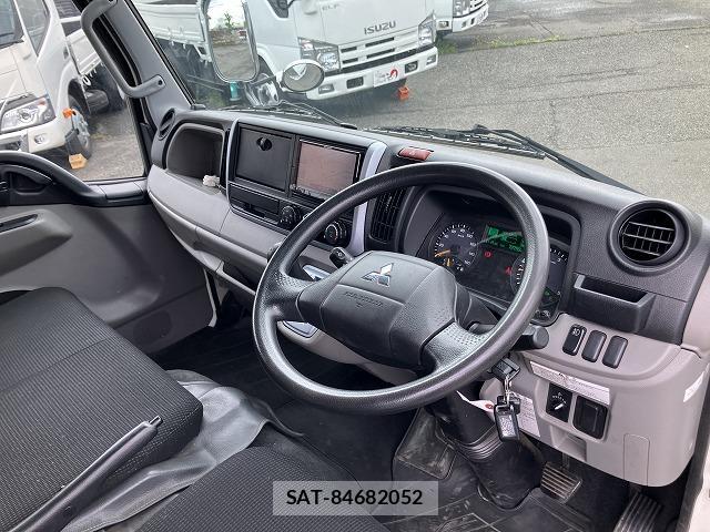 MITSUBISHI FUSO CANTER 2018-02 7817916-17