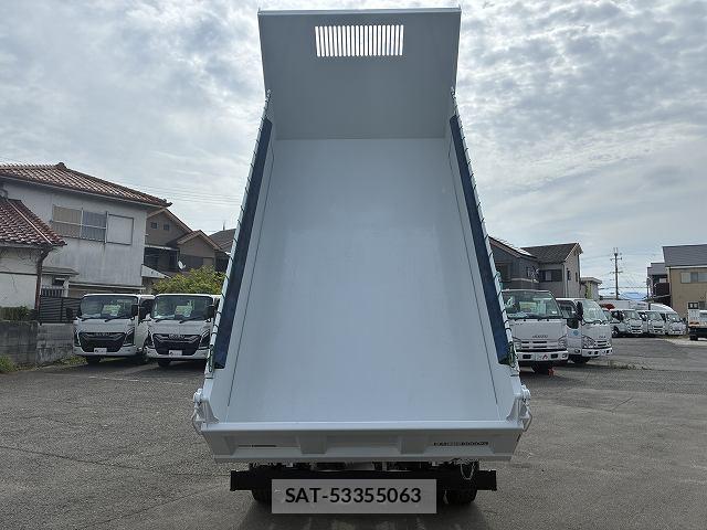 MITSUBISHI FUSO CANTER 2018-07 7817930-8