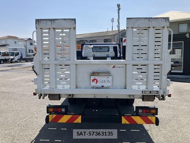 MITSUBISHI FUSO CANTER 2023-11 7817947-6