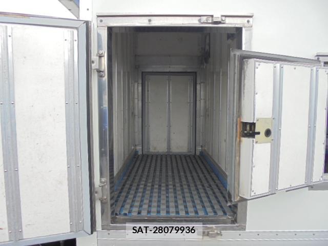 MITSUBISHI FUSO CANTER 2010-09 7819507-3