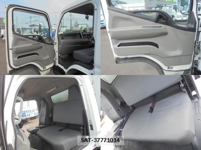 MITSUBISHI FUSO CANTER 2019-02 7819511-2