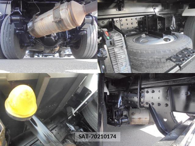 MITSUBISHI FUSO CANTER 2017-03 7819512-16