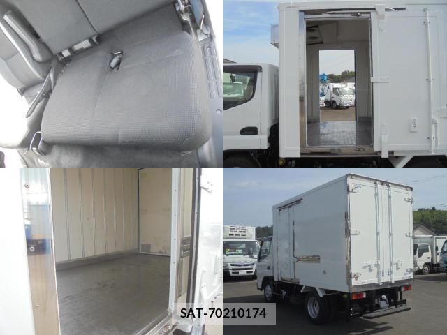 MITSUBISHI FUSO CANTER 2017-03 7819512-3