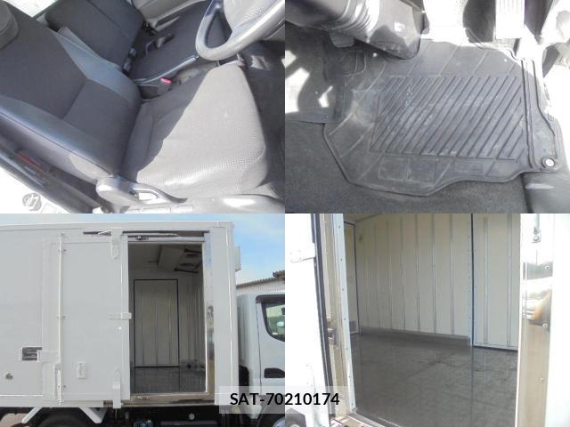 MITSUBISHI FUSO CANTER 2017-03 7819512-8