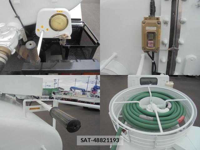 MITSUBISHI FUSO CANTER 2011-10 7819515-18