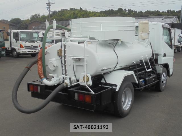 MITSUBISHI FUSO CANTER 2011-10 7819515-19