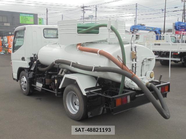 MITSUBISHI FUSO CANTER 2011-10 7819515-3